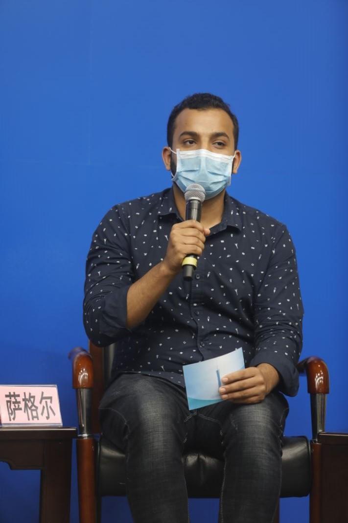 包含萨格尔：球队将团结一致，迎战难关的词条